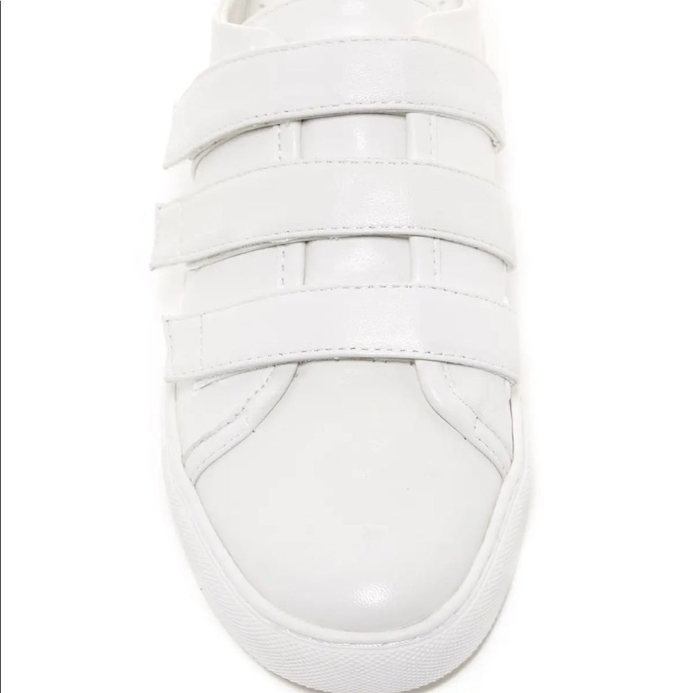 Price firm- Kenneth Cole Kingcro Sneakers - Picture 7 of 15